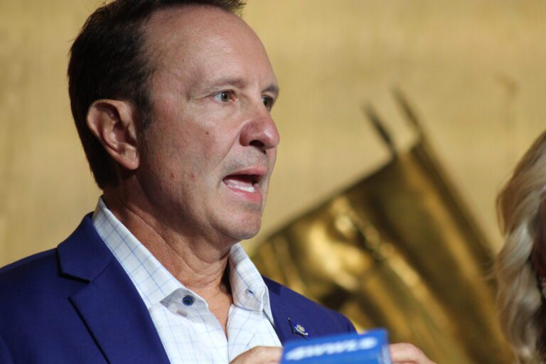 Midwest Billionaire Who Funded Jan. 6 Rally Buys $450,000 In